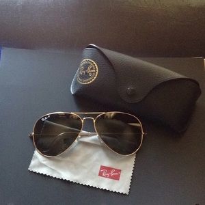Ray-Ban (Polarized) Aviator Classics Sunglasses